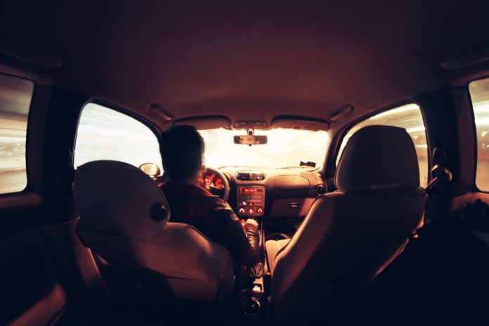 Aria condizionata in auto ferma