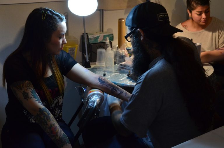 Stop ai tatuaggi, sempre più persone pentite di averlo fatto