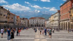 Cuneo 2026, boom di turisti nel centro storico: il Comune lancia il piano “Cuneo Città d’Arte”