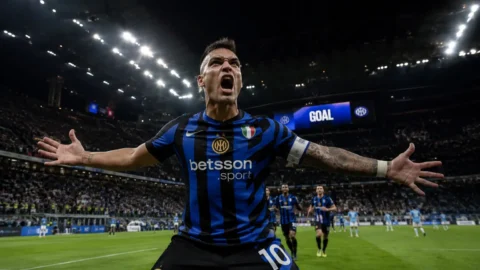 Inter Milan Demolisce la Lazio 3-0: Lautaro Segna, Occhi sulla Finale di Coppa Italia